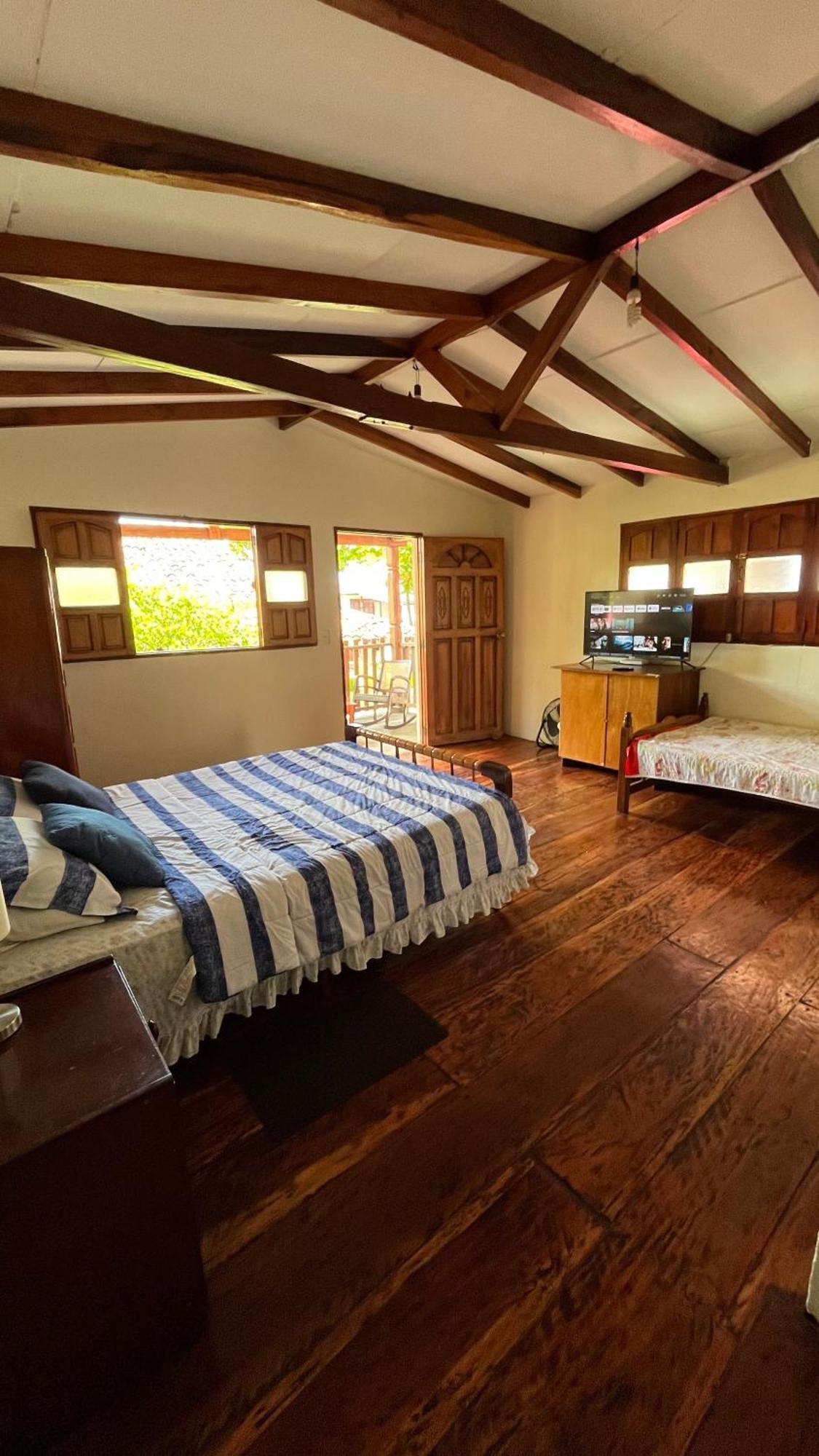 Casa De Playa Los Moncada León Buitenkant foto